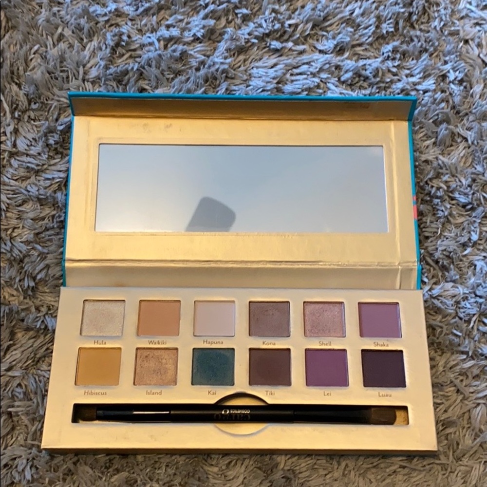 Cargo Eyeshadow Palette
